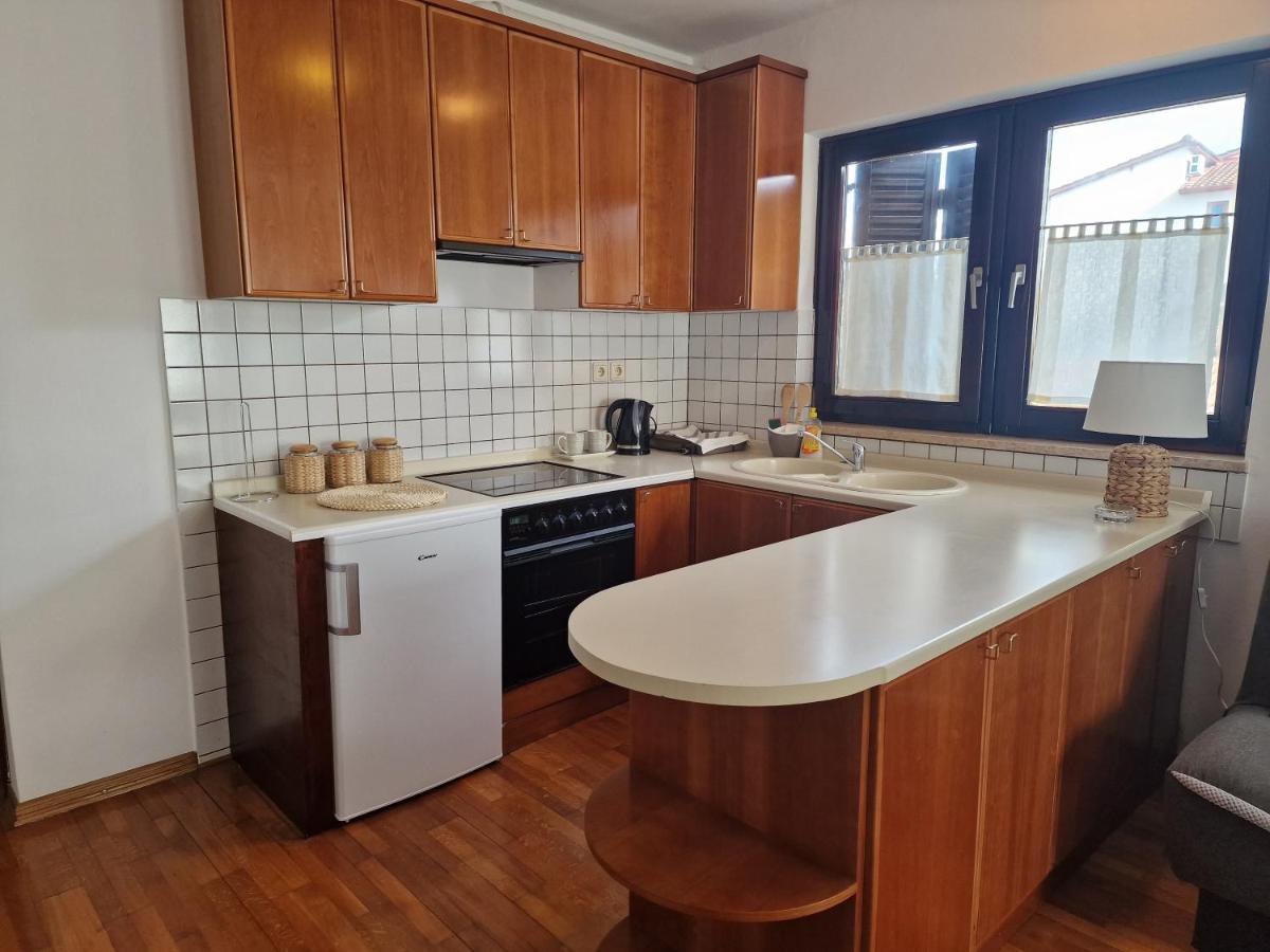 Apartments Katarina - New Renovated روفينج المظهر الخارجي الصورة