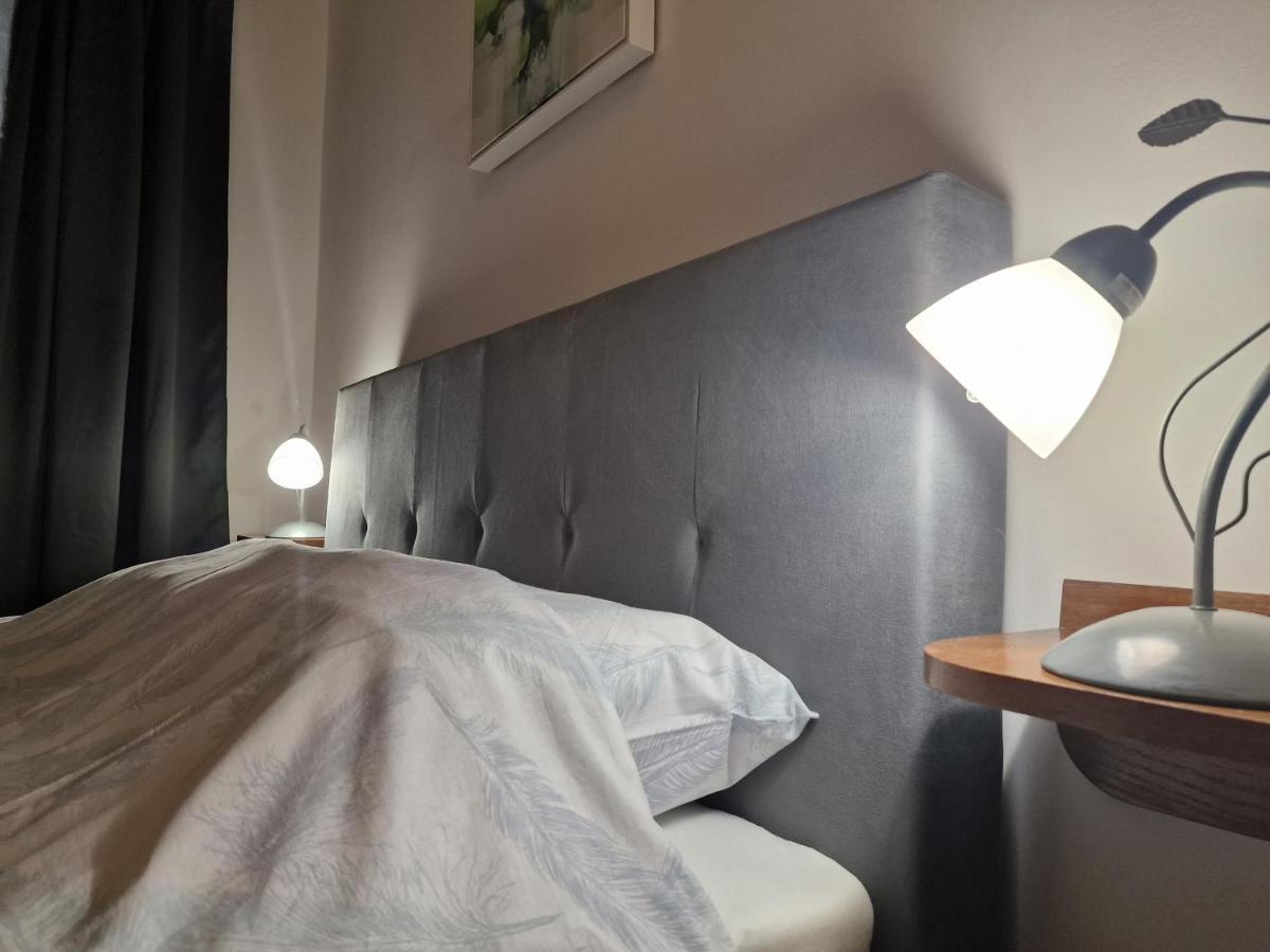 Apartments Katarina - New Renovated روفينج المظهر الخارجي الصورة