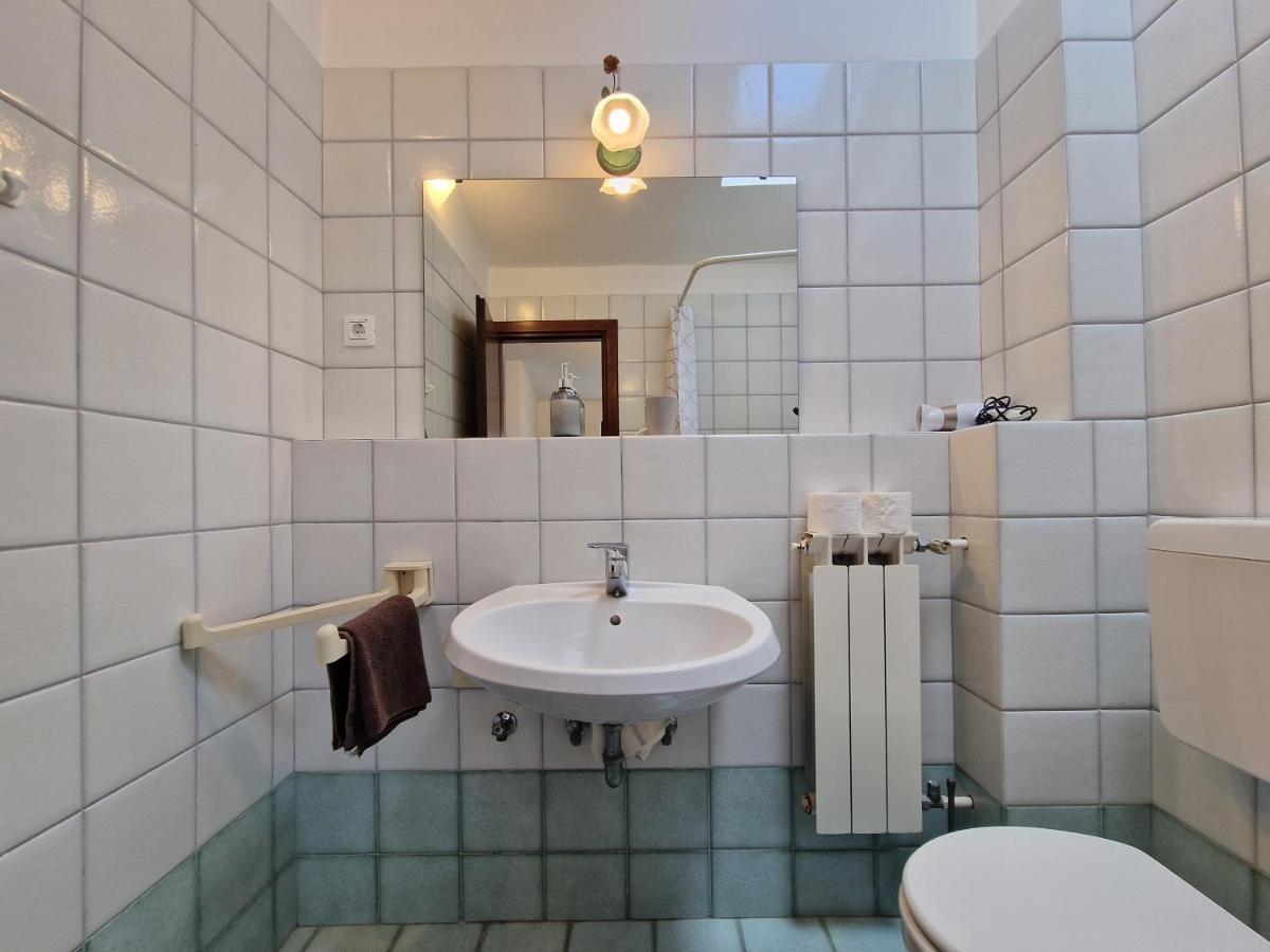 Apartments Katarina - New Renovated روفينج المظهر الخارجي الصورة