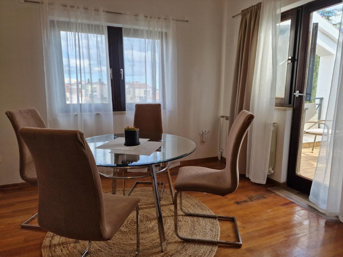 Apartments Katarina - New Renovated روفينج المظهر الخارجي الصورة