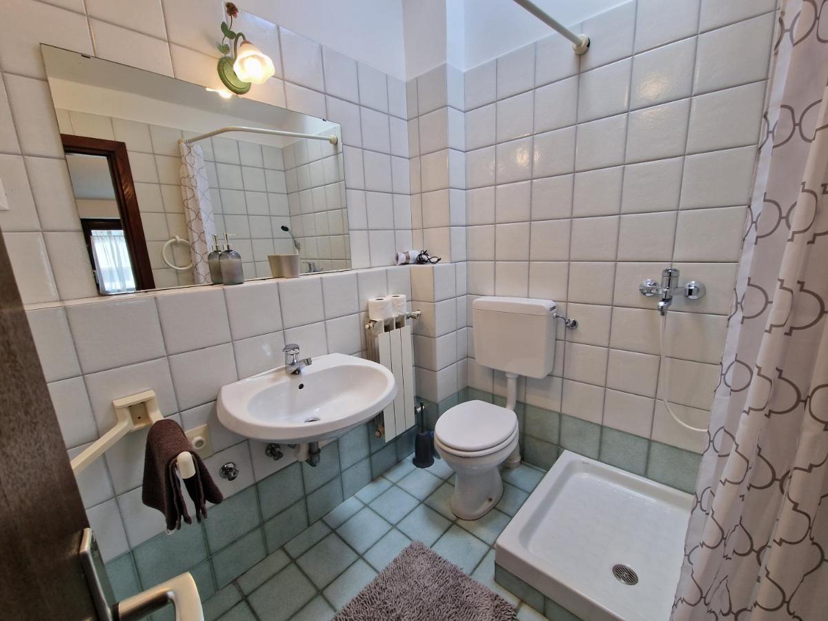 Apartments Katarina - New Renovated روفينج المظهر الخارجي الصورة