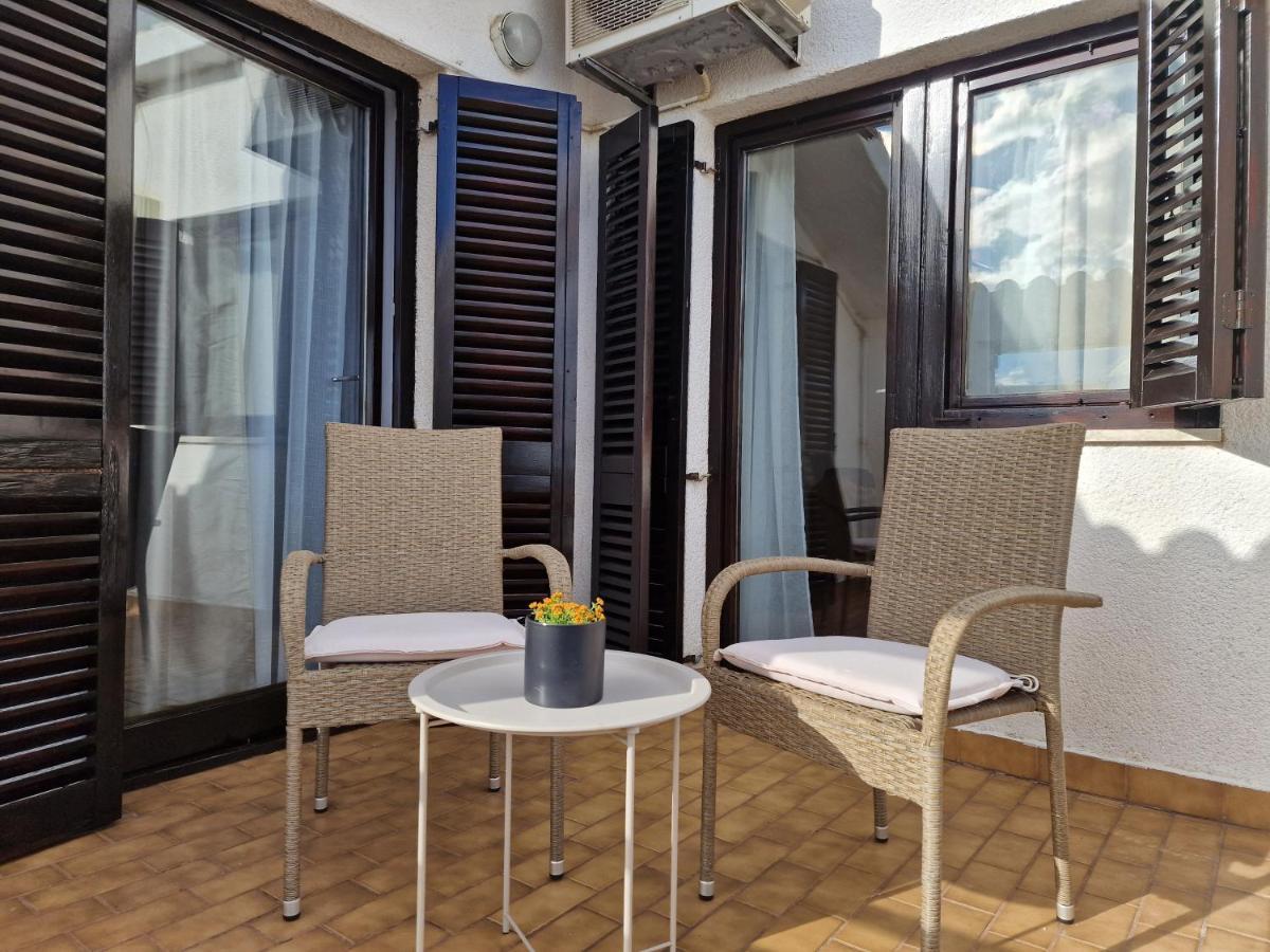 Apartments Katarina - New Renovated روفينج المظهر الخارجي الصورة